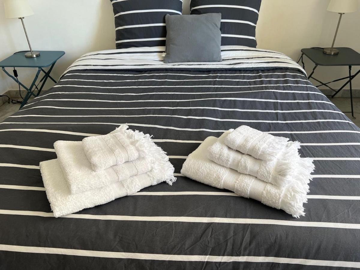 ואלאוריס Seafront - Beautiful Flat With Aircon And Comfortable Loggia מראה חיצוני תמונה