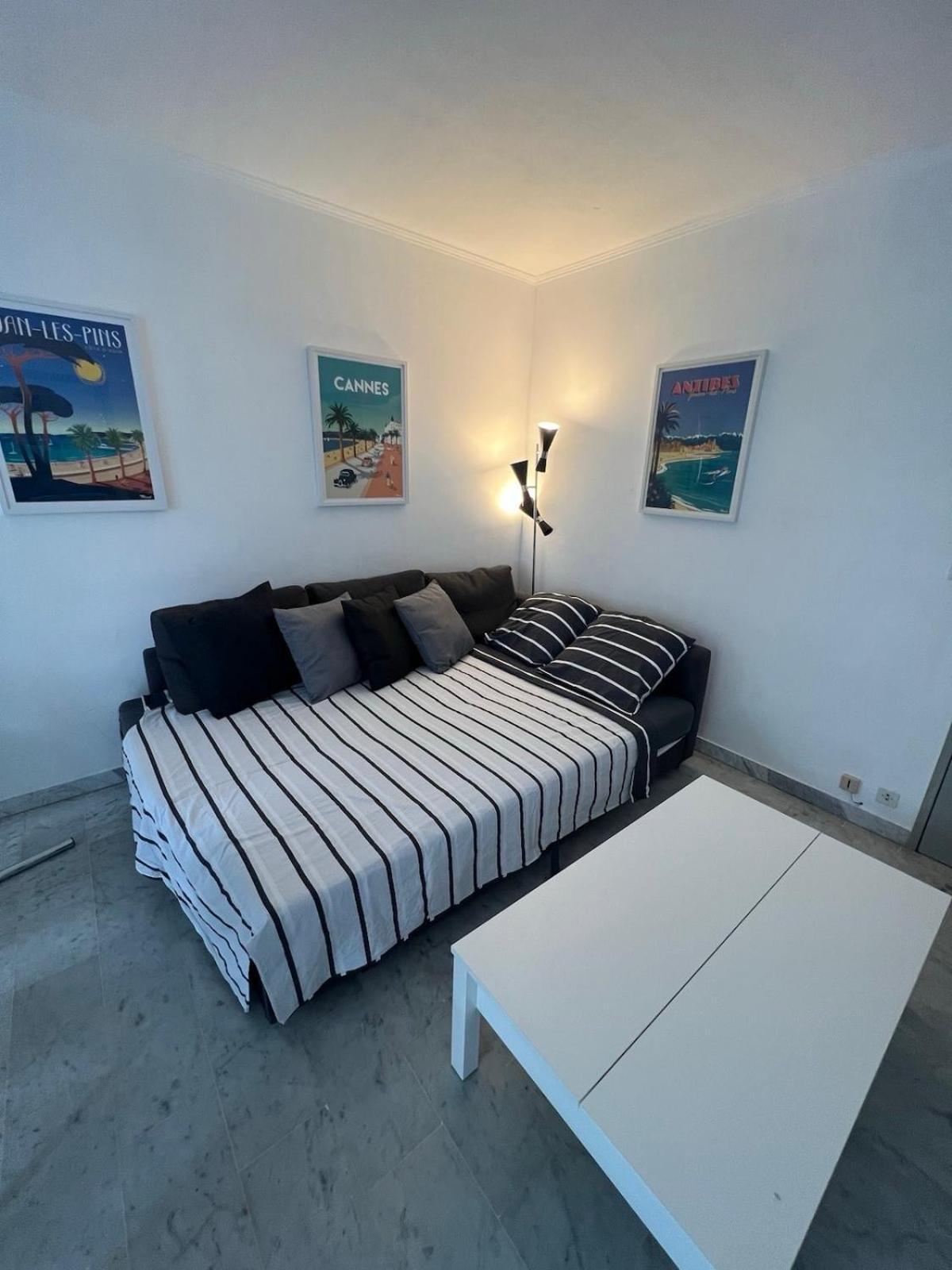 ואלאוריס Seafront - Beautiful Flat With Aircon And Comfortable Loggia מראה חיצוני תמונה